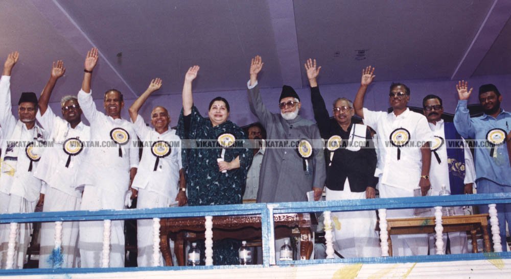 அரசியல்லா இதெல்லாம்... தமிழக தலைவர்களின் பழைய கூட்டணி க்ளிக்ஸ் அரசியல்லா இதெல்லாம்... தமிழக தலைவர்களின் பழைய கூட்டணி க்ளிக்ஸ்