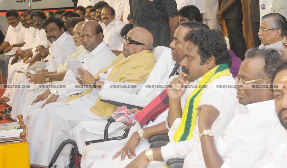 அரசியல்லா இதெல்லாம்... தமிழக தலைவர்களின் பழைய கூட்டணி க்ளிக்ஸ் அரசியல்லா இதெல்லாம்... தமிழக தலைவர்களின் பழைய கூட்டணி க்ளிக்ஸ்