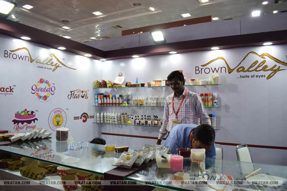 இத்தனை வகை கேக்குகள் ஒரே இடத்திலா... சென்னையில் நடைபெற்ற கேக் மற்றும் உபகரணங்களின் கண்காட்சி... படங்கள்: பூஜா இத்தனை வகை கேக்குகள் ஒரே இடத்திலா... சென்னையில் நடைபெற்ற கேக் மற்றும் உபகரணங்களின் கண்காட்சி... படங்கள்: பூஜா