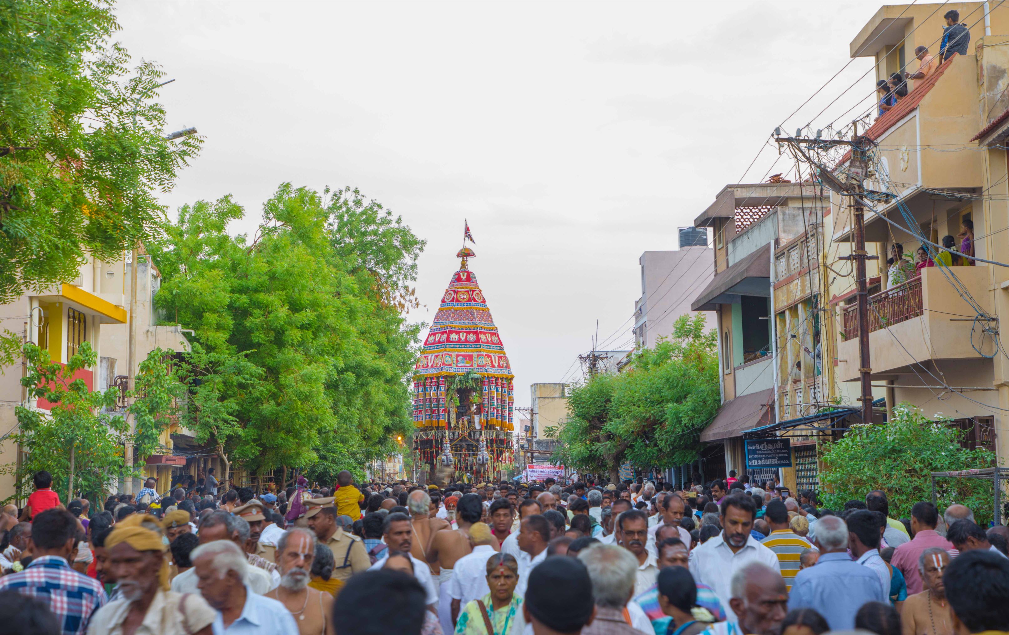 திருச்சி, ஸ்ரீரங்கம் ரங்கநாத சுவாமி கோயில் சித்திரைத் தேரோட்டம் திருச்சி, ஸ்ரீரங்கம் ரங்கநாத சுவாமி கோயில் சித்திரைத் தேரோட்டம்