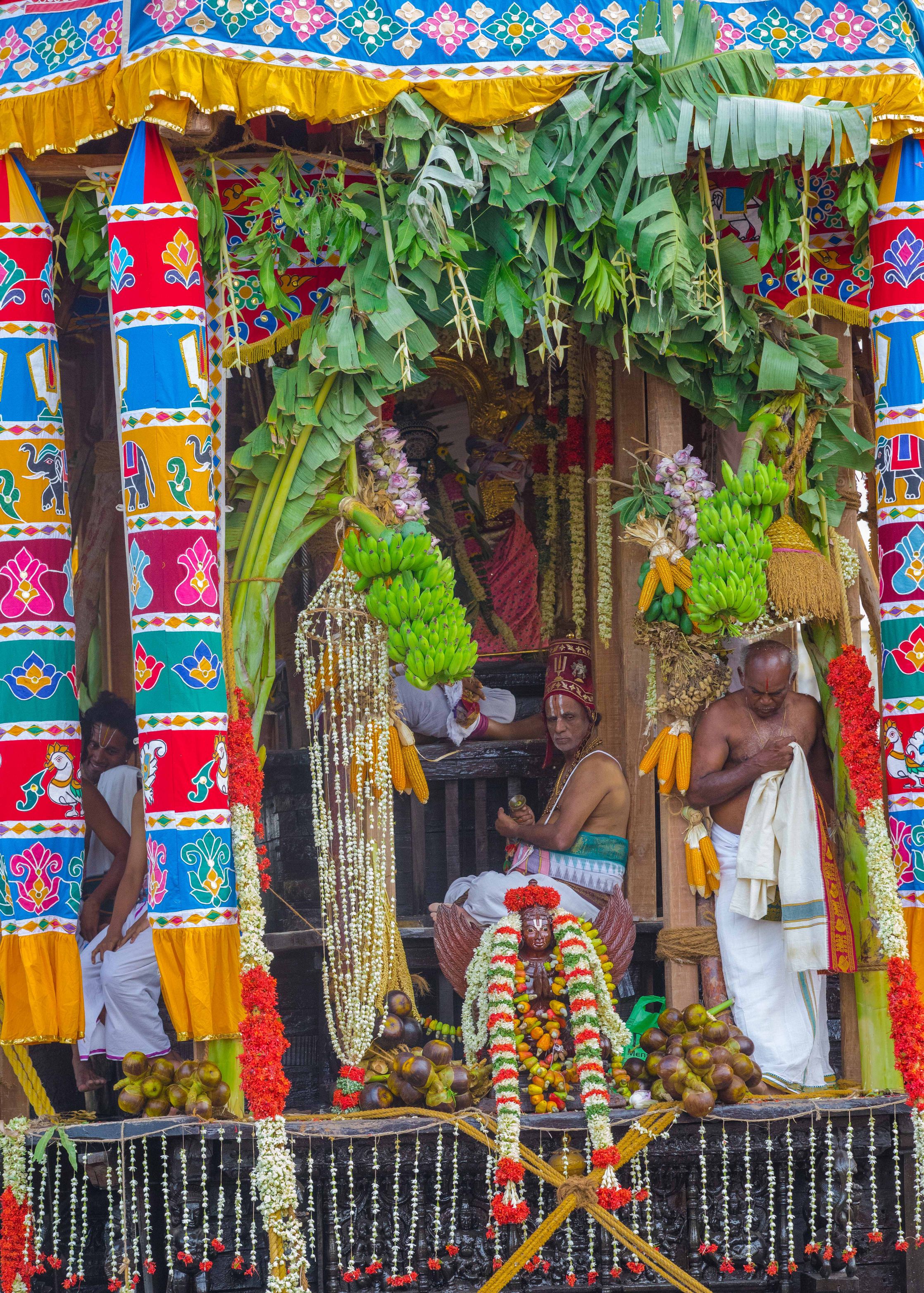 திருச்சி, ஸ்ரீரங்கம் ரங்கநாத சுவாமி கோயில் சித்திரைத் தேரோட்டம் திருச்சி, ஸ்ரீரங்கம் ரங்கநாத சுவாமி கோயில் சித்திரைத் தேரோட்டம்