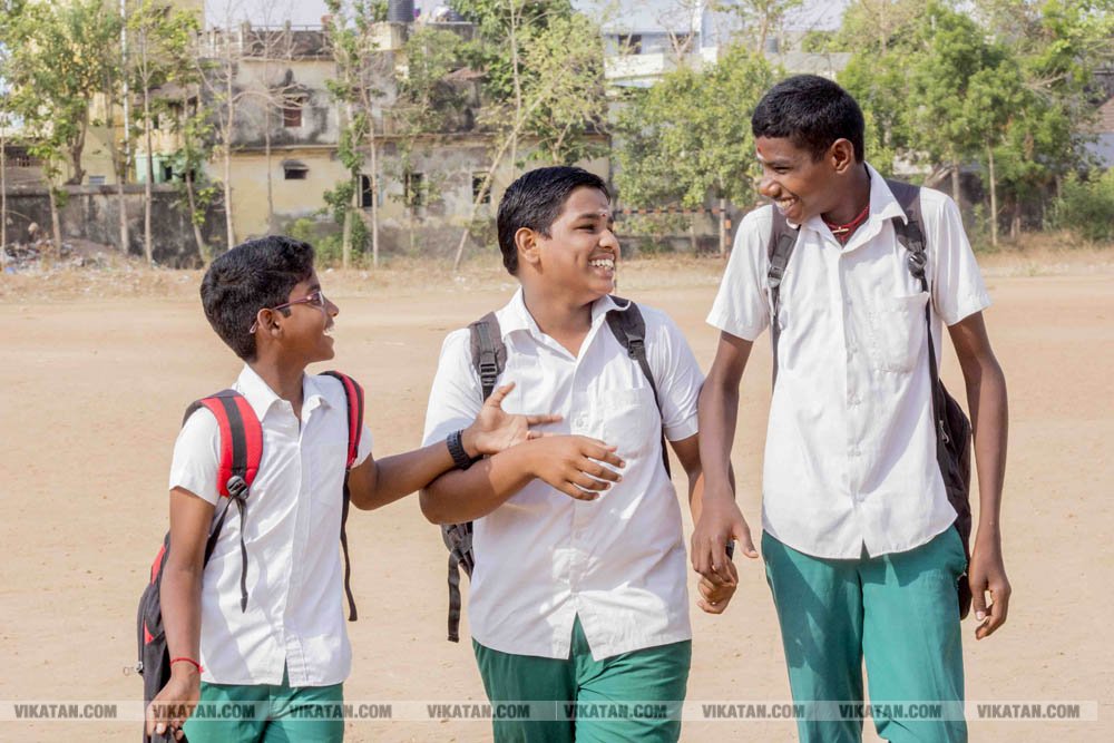 பள்ளிப் பட்டாம்பூச்சிகளின் நெகிழ்ச்சியும் மகிழ்ச்சியும்! பள்ளிப் பட்டாம்பூச்சிகளின் நெகிழ்ச்சியும் மகிழ்ச்சியும்!