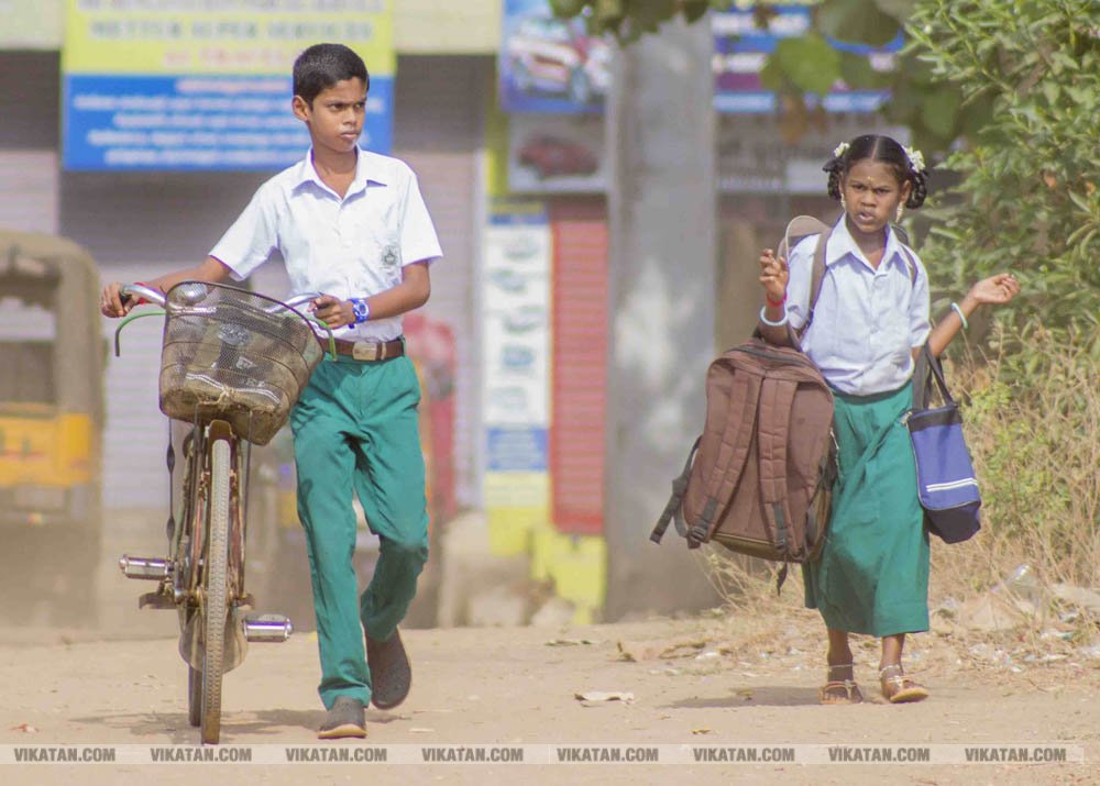பள்ளிப் பட்டாம்பூச்சிகளின் நெகிழ்ச்சியும் மகிழ்ச்சியும்! பள்ளிப் பட்டாம்பூச்சிகளின் நெகிழ்ச்சியும் மகிழ்ச்சியும்!