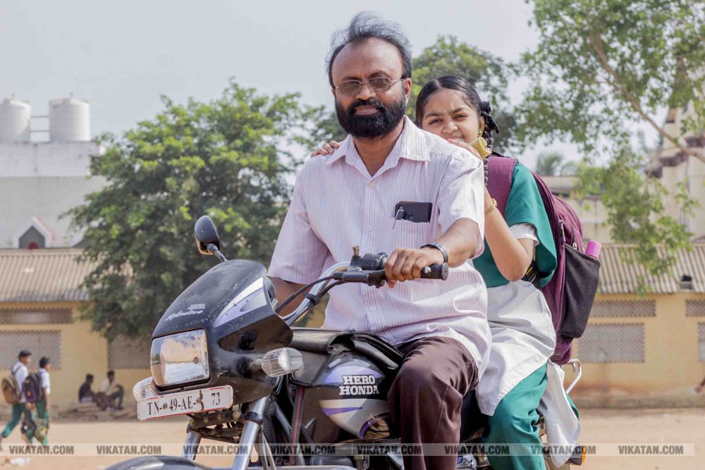 பள்ளிப் பட்டாம்பூச்சிகளின் நெகிழ்ச்சியும் மகிழ்ச்சியும்! பள்ளிப் பட்டாம்பூச்சிகளின் நெகிழ்ச்சியும் மகிழ்ச்சியும்!