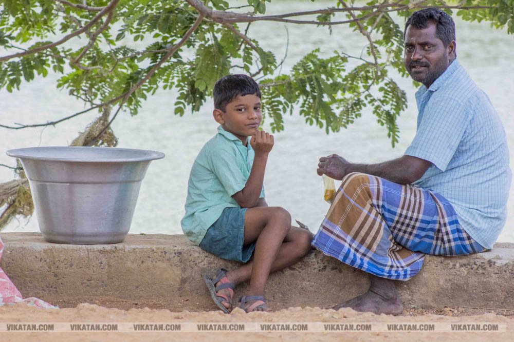 பள்ளிப் பட்டாம்பூச்சிகளின் நெகிழ்ச்சியும் மகிழ்ச்சியும்! பள்ளிப் பட்டாம்பூச்சிகளின் நெகிழ்ச்சியும் மகிழ்ச்சியும்!