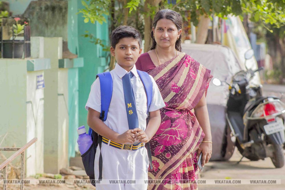 பள்ளிப் பட்டாம்பூச்சிகளின் நெகிழ்ச்சியும் மகிழ்ச்சியும்! பள்ளிப் பட்டாம்பூச்சிகளின் நெகிழ்ச்சியும் மகிழ்ச்சியும்!