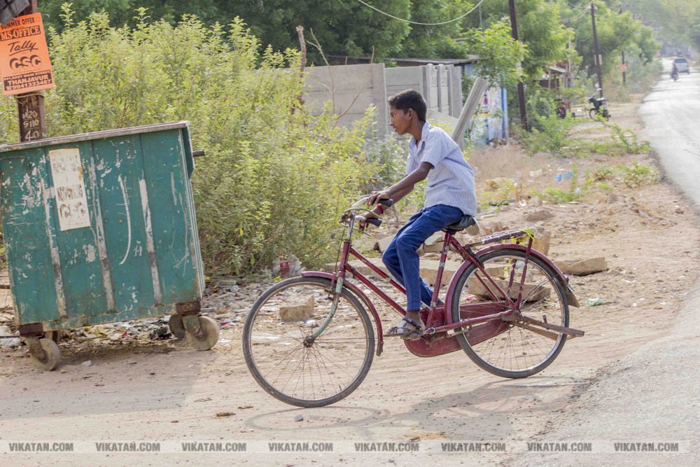 பள்ளிப் பட்டாம்பூச்சிகளின் நெகிழ்ச்சியும் மகிழ்ச்சியும்! பள்ளிப் பட்டாம்பூச்சிகளின் நெகிழ்ச்சியும் மகிழ்ச்சியும்!