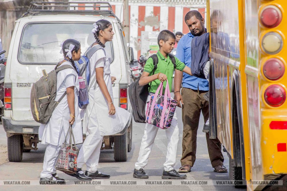 பள்ளிப் பட்டாம்பூச்சிகளின் நெகிழ்ச்சியும் மகிழ்ச்சியும்! பள்ளிப் பட்டாம்பூச்சிகளின் நெகிழ்ச்சியும் மகிழ்ச்சியும்!