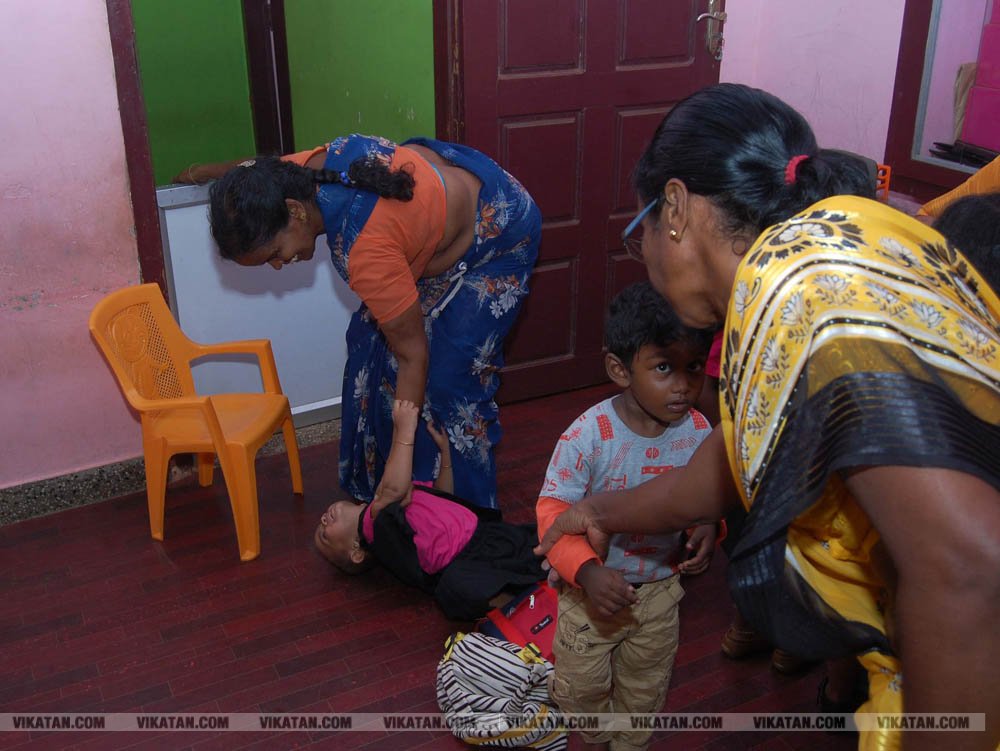 பள்ளிப் பட்டாம்பூச்சிகளின் நெகிழ்ச்சியும் மகிழ்ச்சியும்! பள்ளிப் பட்டாம்பூச்சிகளின் நெகிழ்ச்சியும் மகிழ்ச்சியும்!