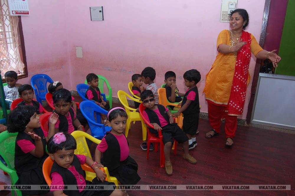 பள்ளிப் பட்டாம்பூச்சிகளின் நெகிழ்ச்சியும் மகிழ்ச்சியும்! பள்ளிப் பட்டாம்பூச்சிகளின் நெகிழ்ச்சியும் மகிழ்ச்சியும்!