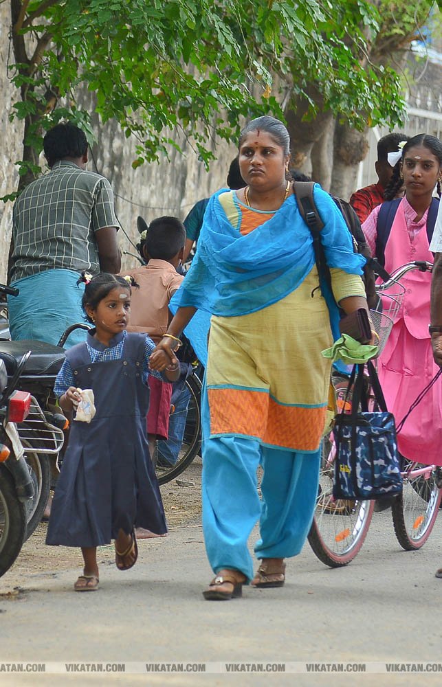 பள்ளிப் பட்டாம்பூச்சிகளின் நெகிழ்ச்சியும் மகிழ்ச்சியும்! பள்ளிப் பட்டாம்பூச்சிகளின் நெகிழ்ச்சியும் மகிழ்ச்சியும்!