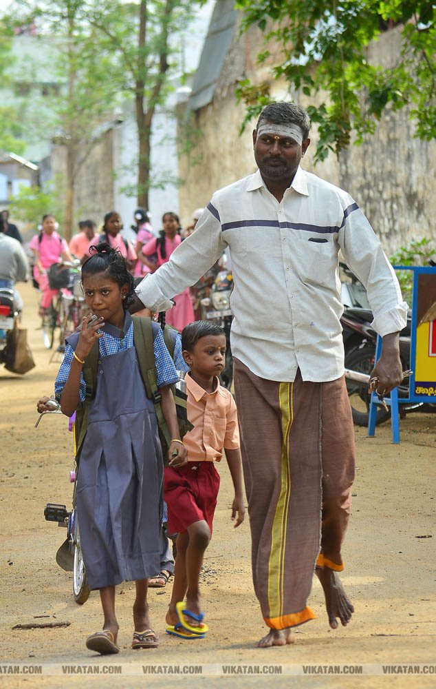 பள்ளிப் பட்டாம்பூச்சிகளின் நெகிழ்ச்சியும் மகிழ்ச்சியும்! பள்ளிப் பட்டாம்பூச்சிகளின் நெகிழ்ச்சியும் மகிழ்ச்சியும்!