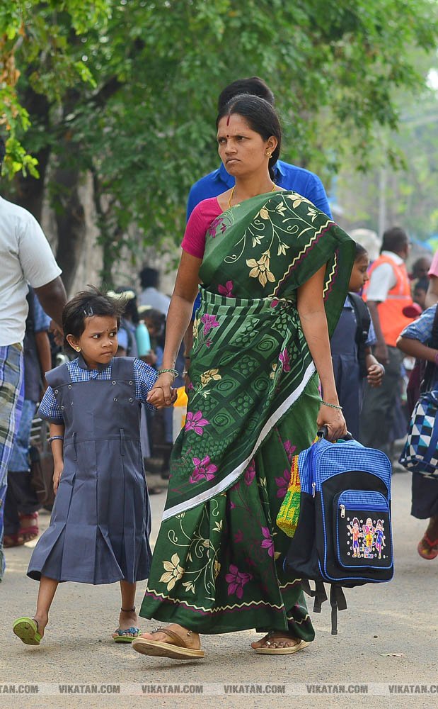 பள்ளிப் பட்டாம்பூச்சிகளின் நெகிழ்ச்சியும் மகிழ்ச்சியும்! பள்ளிப் பட்டாம்பூச்சிகளின் நெகிழ்ச்சியும் மகிழ்ச்சியும்!
