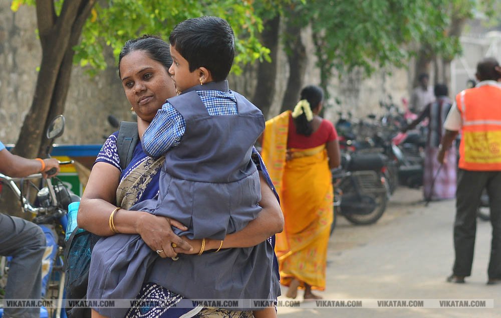 பள்ளிப் பட்டாம்பூச்சிகளின் நெகிழ்ச்சியும் மகிழ்ச்சியும்! பள்ளிப் பட்டாம்பூச்சிகளின் நெகிழ்ச்சியும் மகிழ்ச்சியும்!