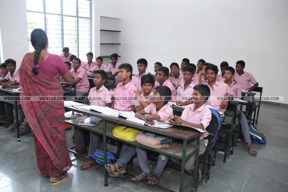 ஷிவ் நாடார் பங்களிப்பில் மிளிரும் அரசுப் பள்ளி! - சிறப்பு புகைப்படத் தொகுப்பு! ஷிவ் நாடார் பங்களிப்பில் மிளிரும் அரசுப் பள்ளி! - சிறப்பு புகைப்படத் தொகுப்பு!