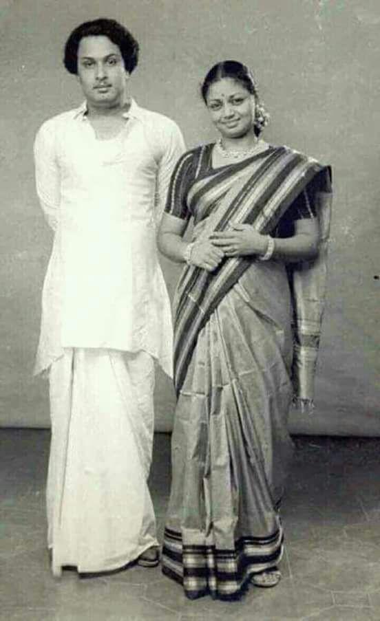 எம்.ஜி.ஆர் - ஜானகி