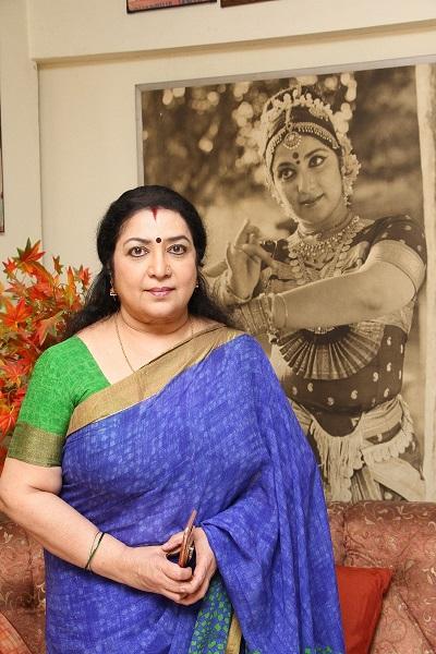 எம்.ஜி.ஆர் - லதா