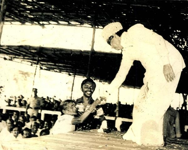 எம்.ஜி.ஆர்