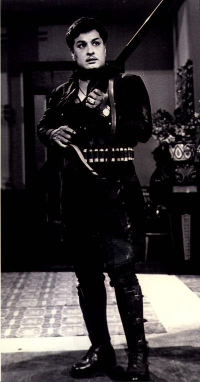 எம்.ஜி.ஆர்