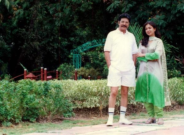 'நிழல்கள்' ரவி