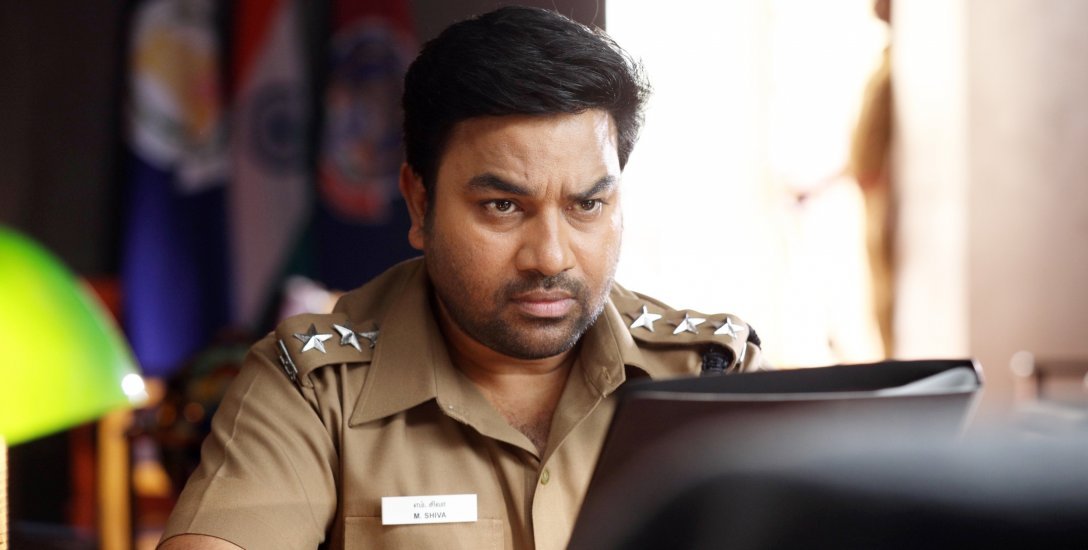 விஜய்-முருகதாஸ், அஜித்-சிவா, சூர்யா-கெளதம் காம்போ வரிசையில் சிவா-அமுதன்! `தமிழ்ப் படம் 2' விமர்சனம்