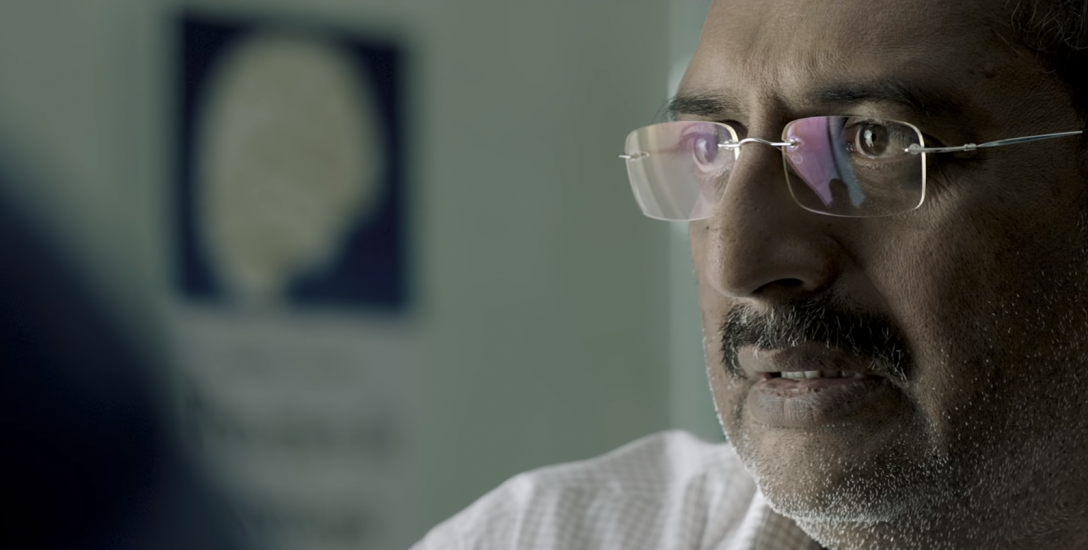 `ஒரு வருத்தம்... ஒரு வாழ்த்து!' - ‘60 வயது மாநிறம்’ விமர்சனம்