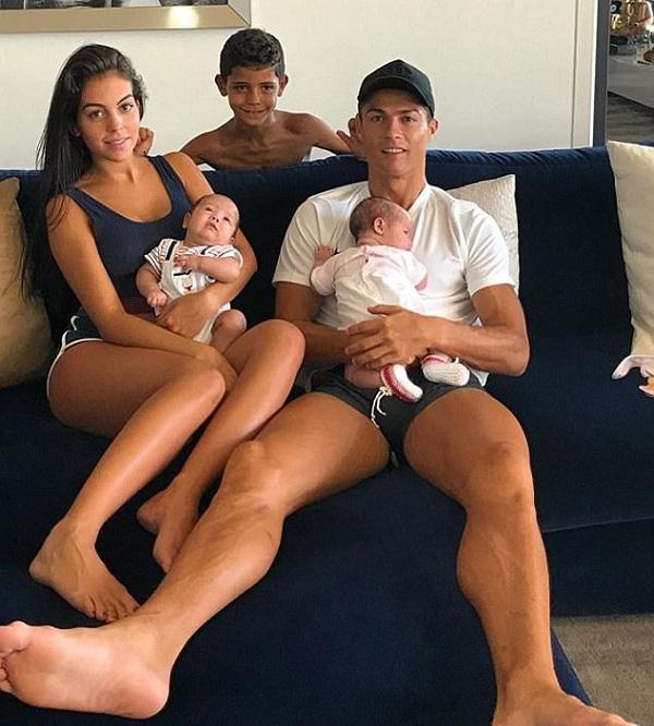 46491F9000000578-5075427-image-a-62_1510