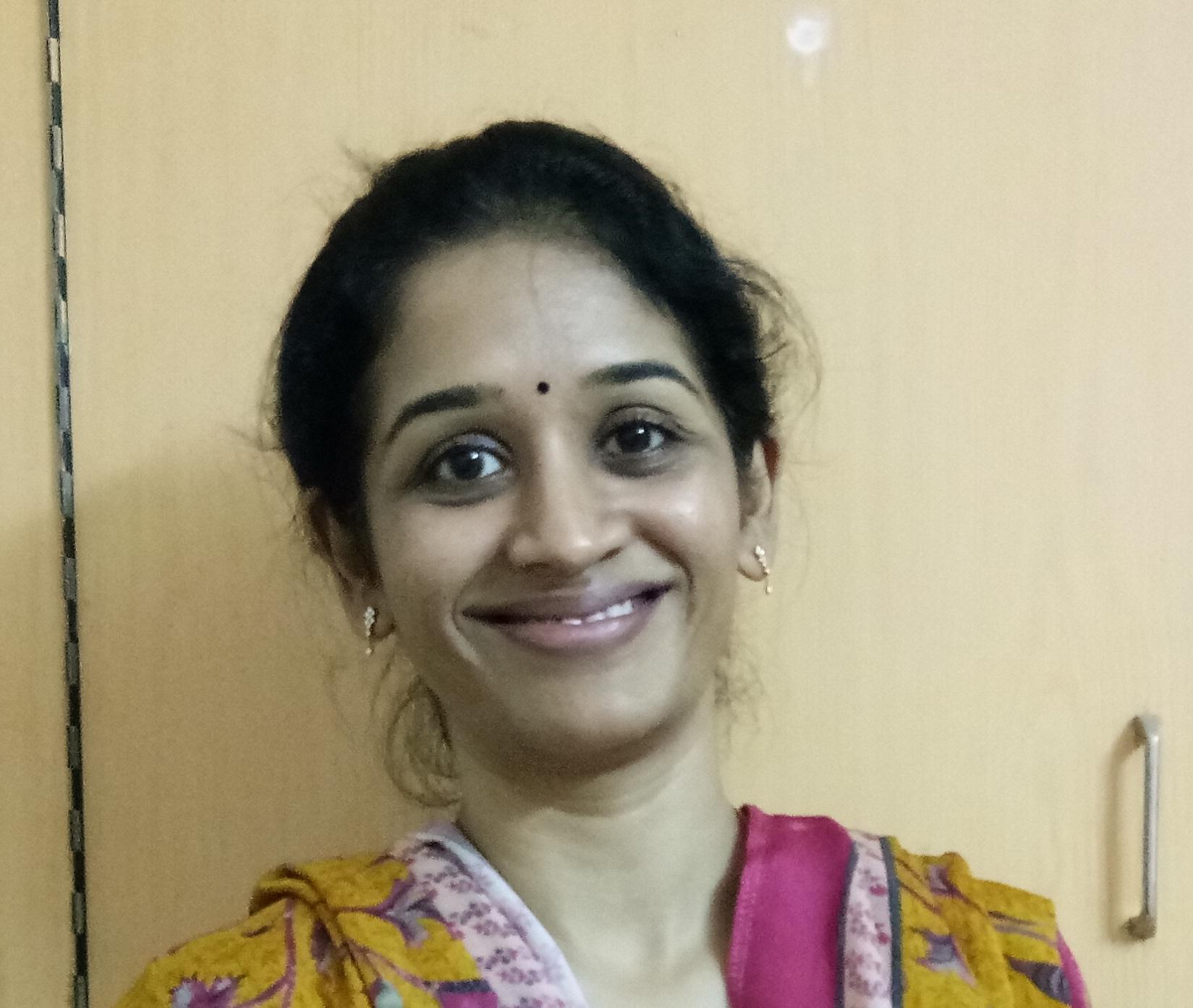 டாக்டர் அபிராமி வடிவேல்குமார்