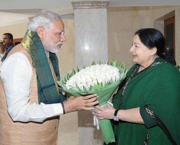 மோடியுடன் ஜெயலலிதா - போயஸ்கார்டன்