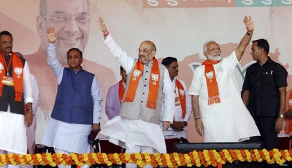 குஜராத் தேர்தல் - பி.ஜே.பி. பிரசாரம்