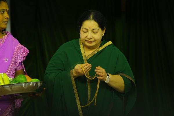 ஜெயலலிதா