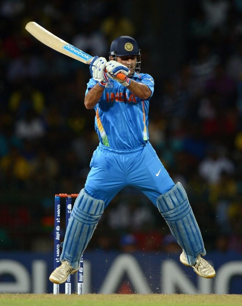 Dhoni_09405.jpg