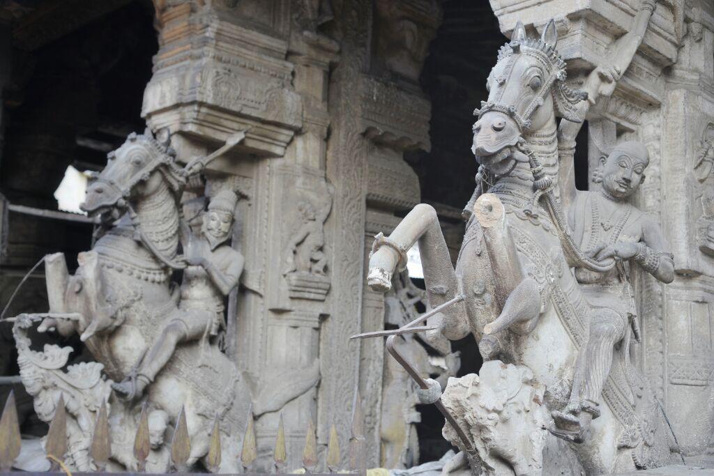 Soldiers on the horses