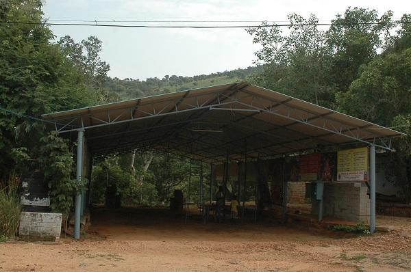 ஈசன்மலை மண்டபம்