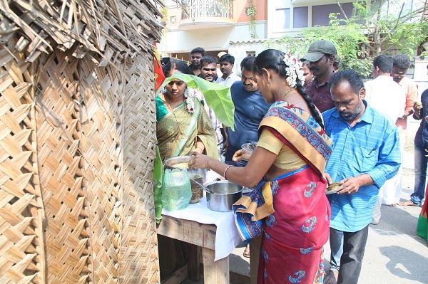 தினை, பழம் வழங்குதல்
