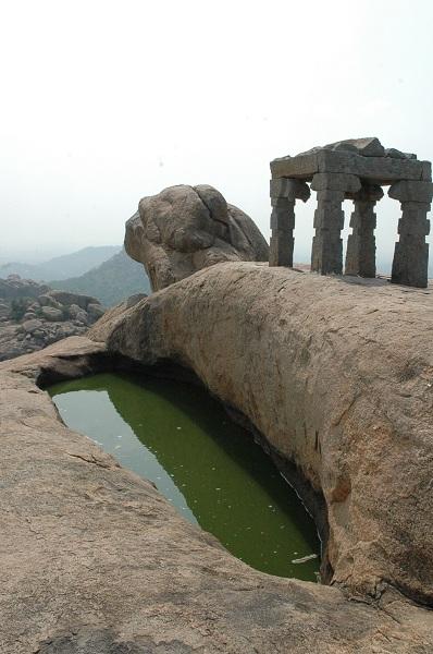 வள்ளிமலை சுனை