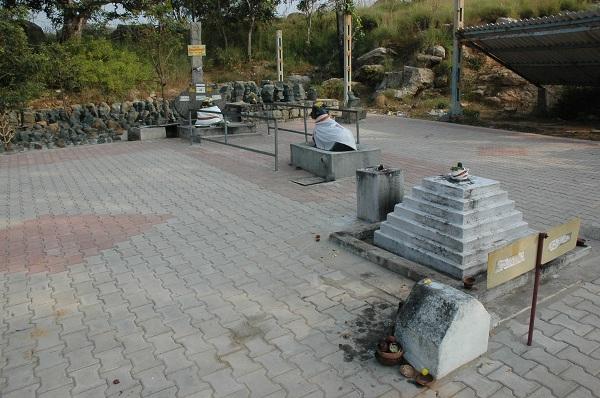 சித்தர் சமாதி