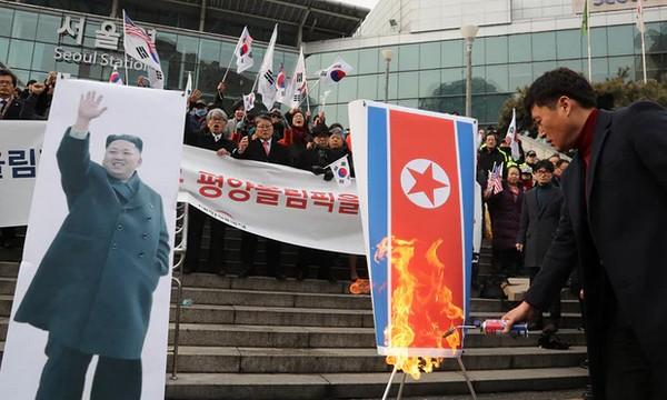 வடகொரியா வீரர்கள் வருகைக்கு எதிரான போராட்டம்...