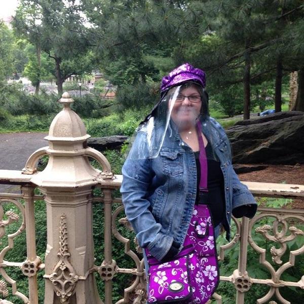 வெயில் படாத வாழ்க்கையில் லிஸி