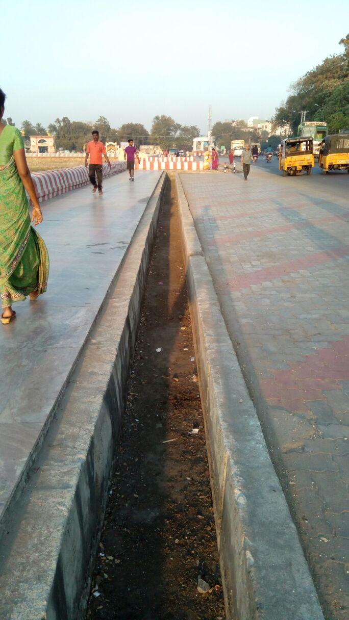 தெப்பக்குளம்