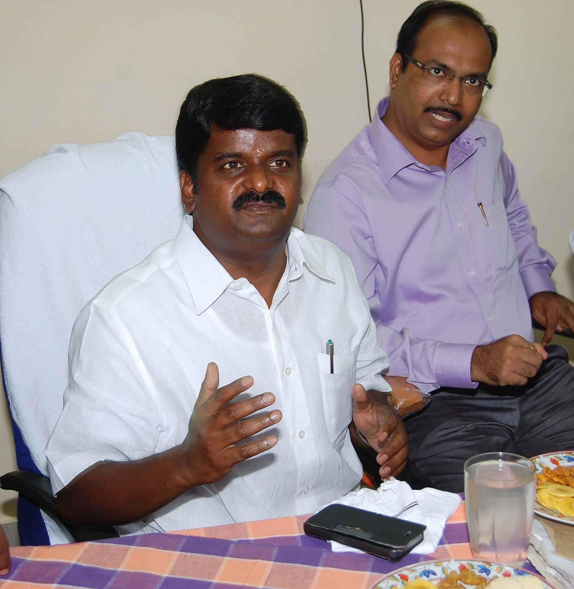 சுகாதாரத்துறை அமைச்சர் விஜயபாஸ்கர்