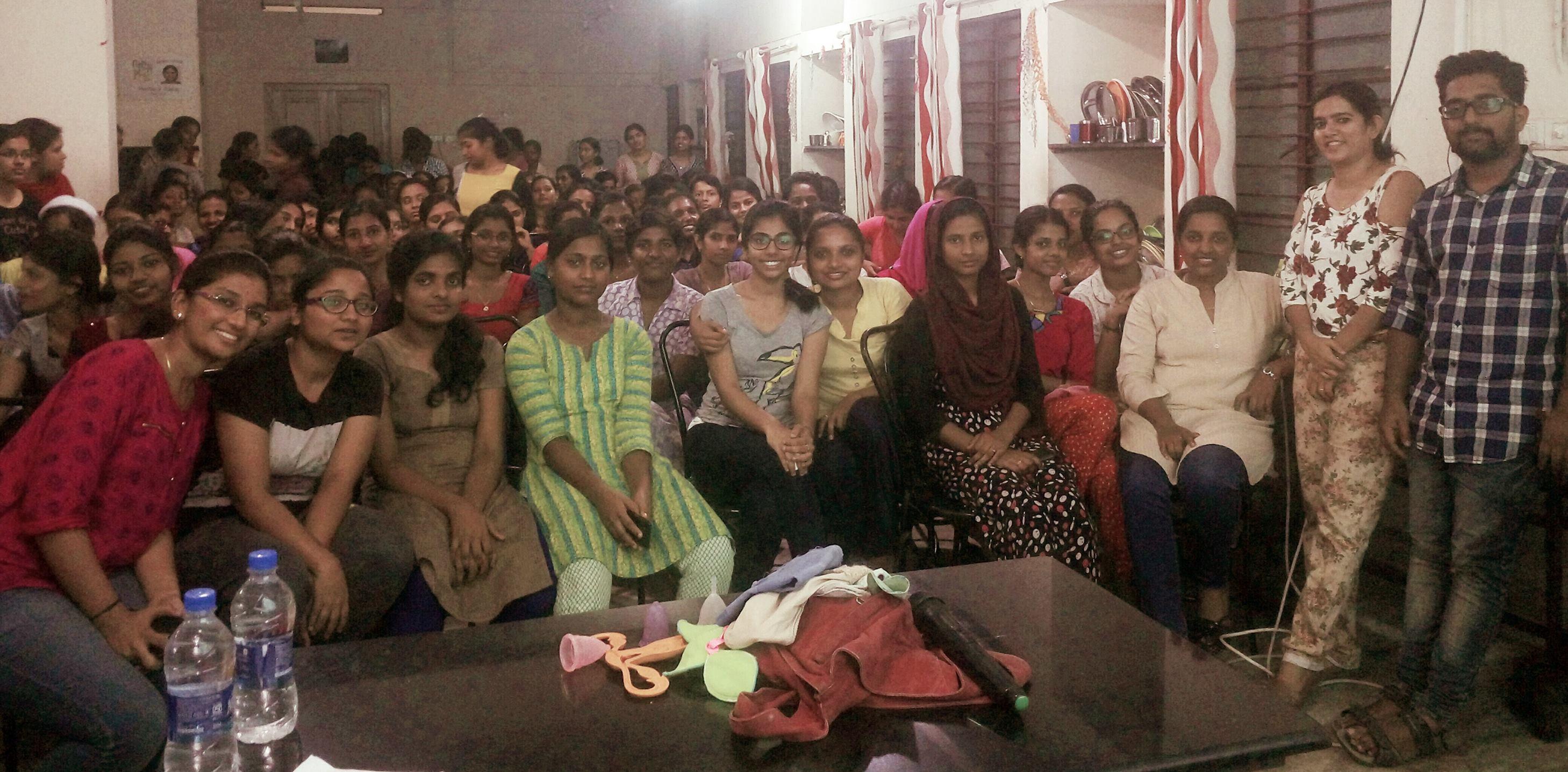 மாதவிடாய் குறித்த வகுப்பொன்றில் - காவ்யா