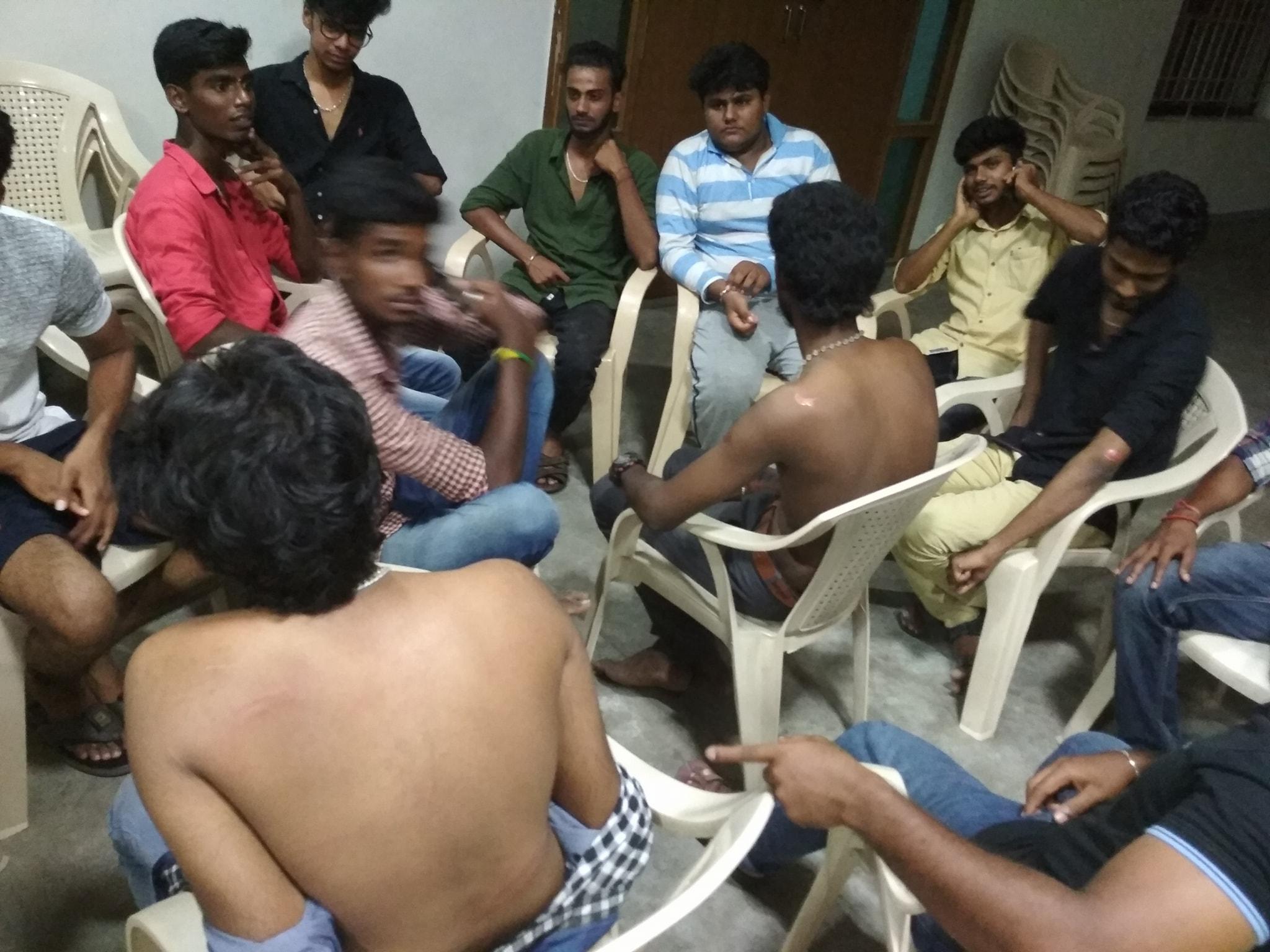 மாணவர்கள் மாணவர்கள்