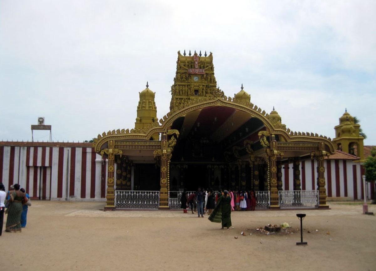 இலங்கை நல்லூர் முருகன் கோயில்