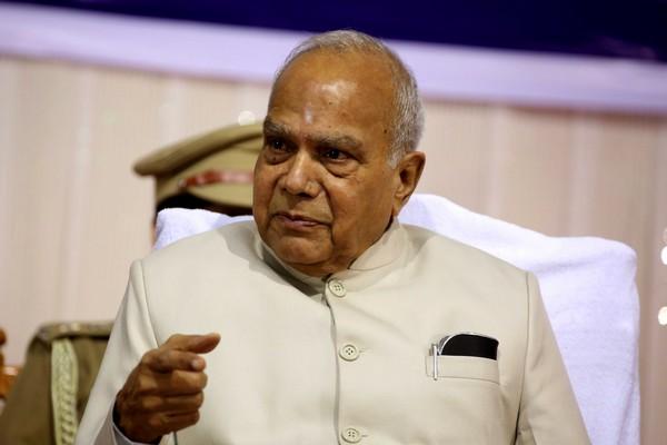 கவர்னர் பன்வாரிலால்