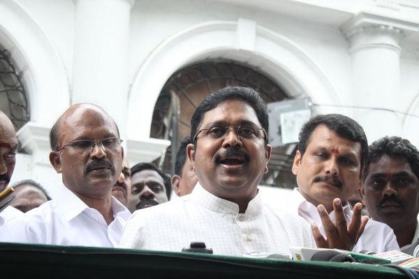 தினகரன்