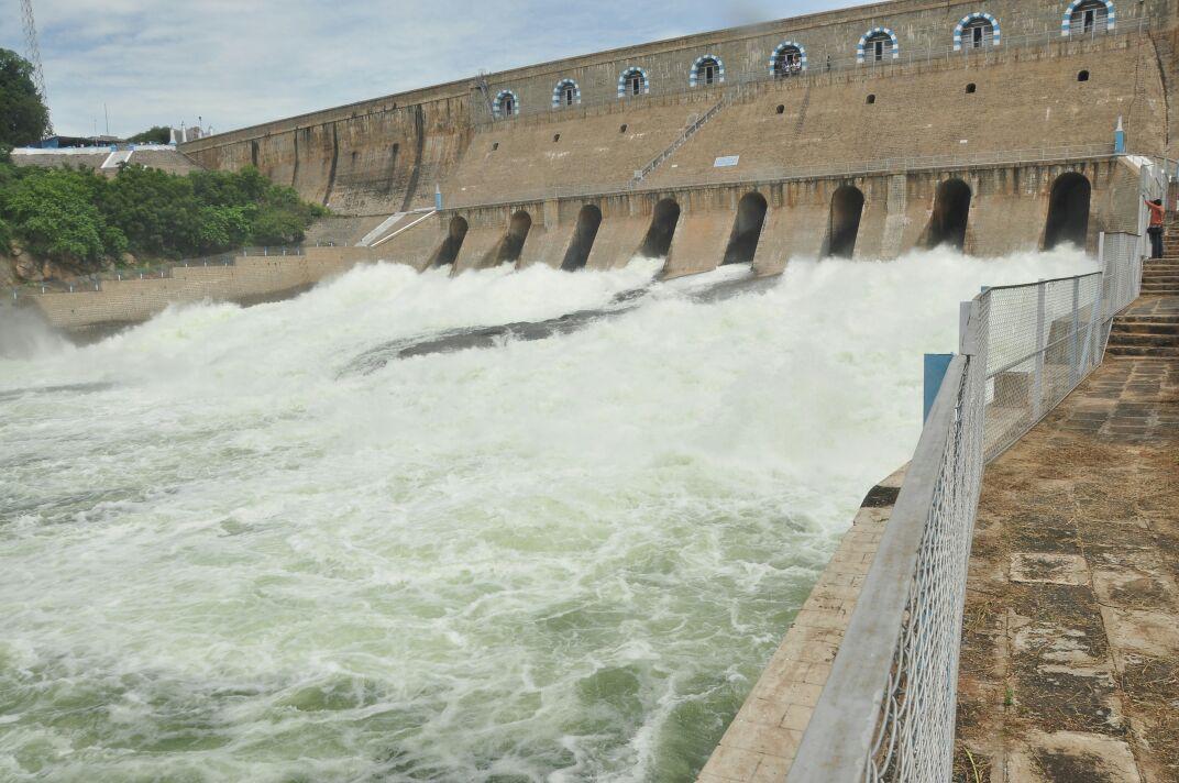 மேட்டூர் அணை