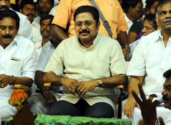 தினகரன்