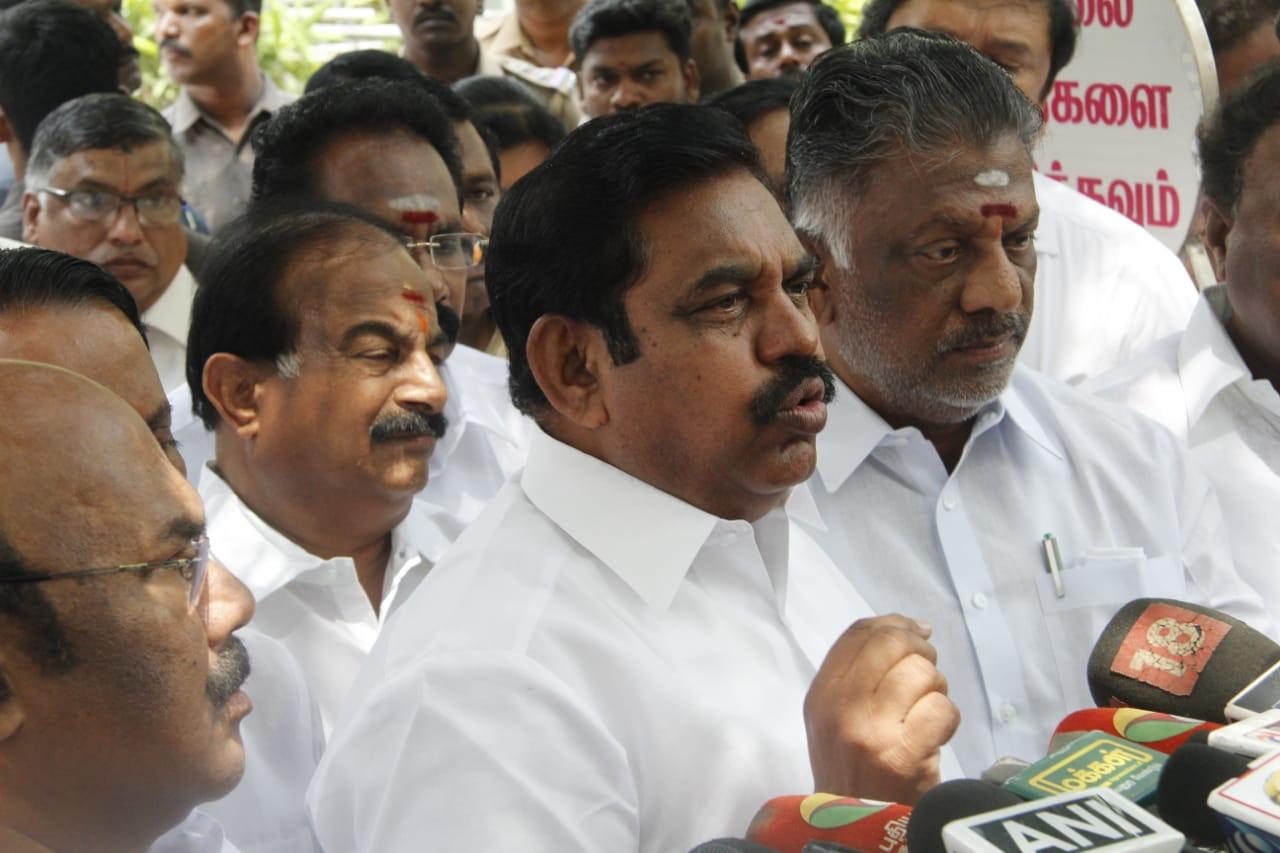 பழனிசாமி