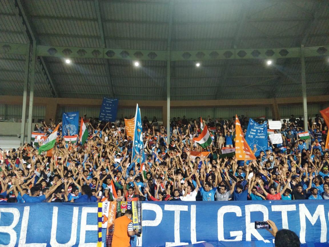 ரசிகர்கள்